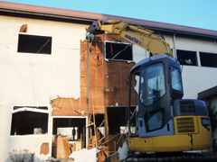 株木建設日立営業所 解体工事_解体施工中